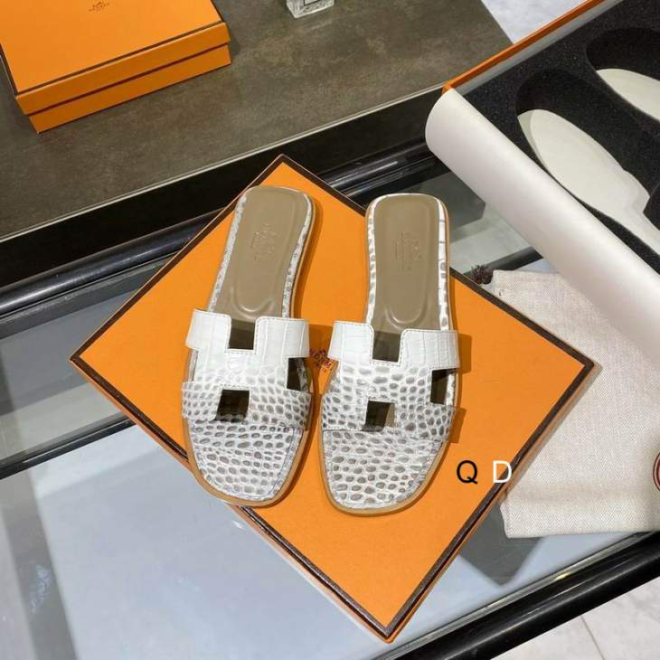 Picture of Hermes Slippers _SKUHermessz35-391CGDT05011756